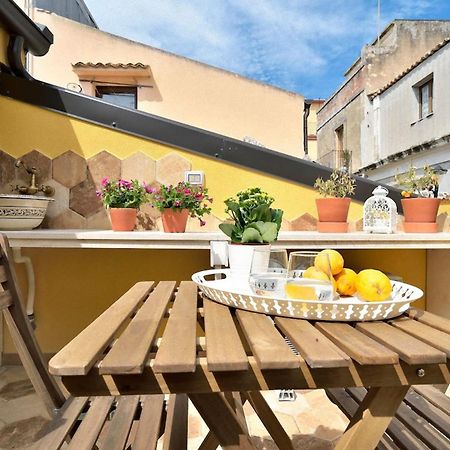Ragusa Exclusive Flat With Terrace & Bbq ภายนอก รูปภาพ
