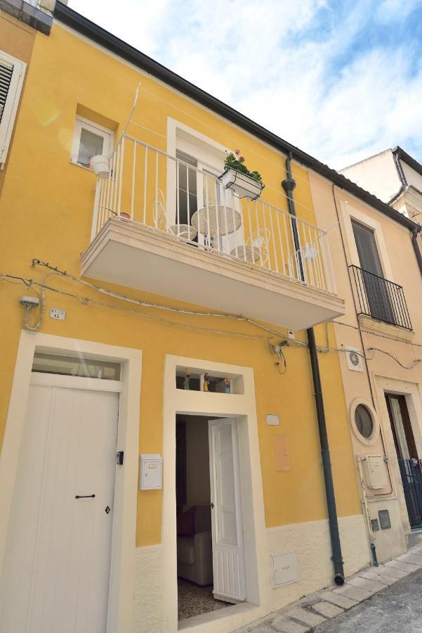 Ragusa Exclusive Flat With Terrace & Bbq ภายนอก รูปภาพ