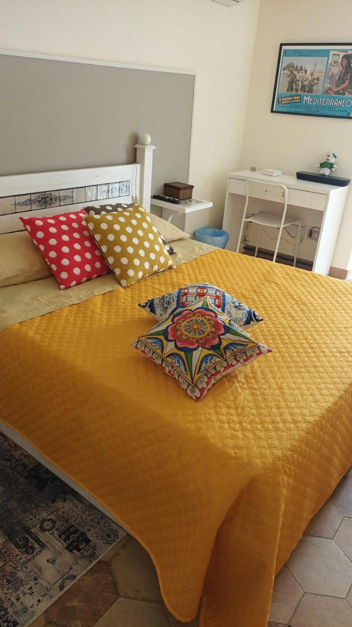 Ragusa Exclusive Flat With Terrace & Bbq ภายนอก รูปภาพ