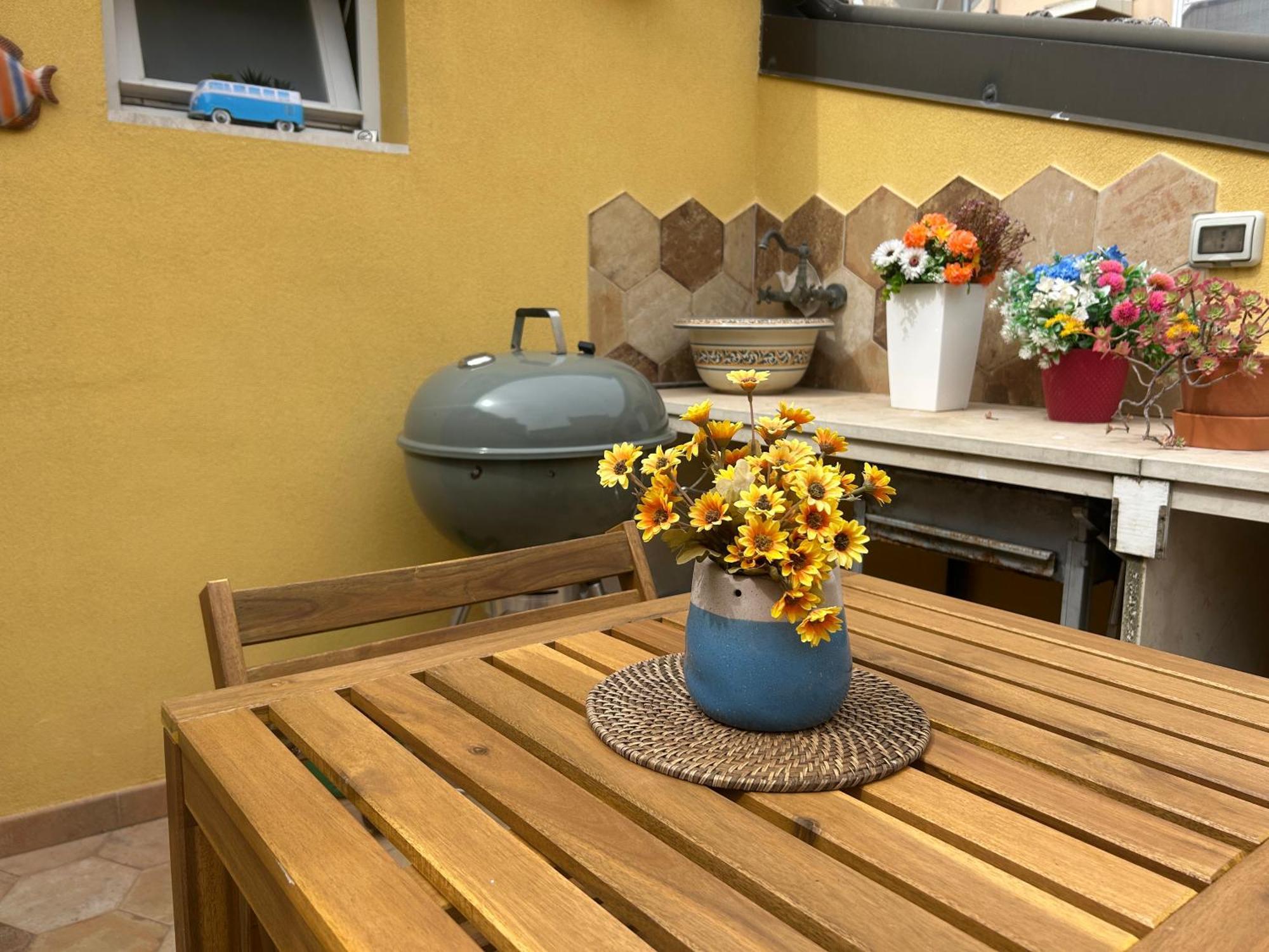 Ragusa Exclusive Flat With Terrace & Bbq ภายนอก รูปภาพ